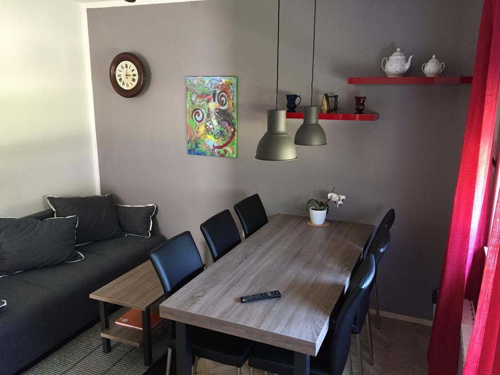 Apartment Gondola Maribor Buitenkant foto