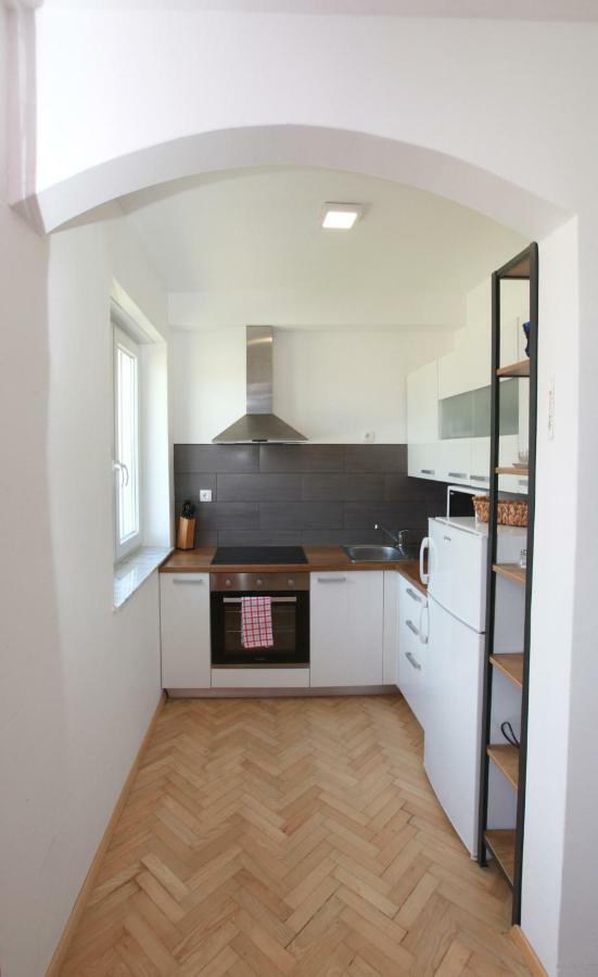 Apartment Gondola Maribor Buitenkant foto